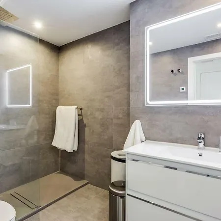 Apartamento By Riva - Gorgeous 2 Bedroom In Centre Of Puerto Banus Marbella