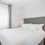 By Riva - Gorgeous 2 Bedroom In Centre Of Puerto Banus Διαμέρισμα *