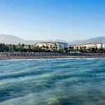 By Riva - Gorgeous 2 Bedroom In Centre Of Puerto Banus Lägenhet
