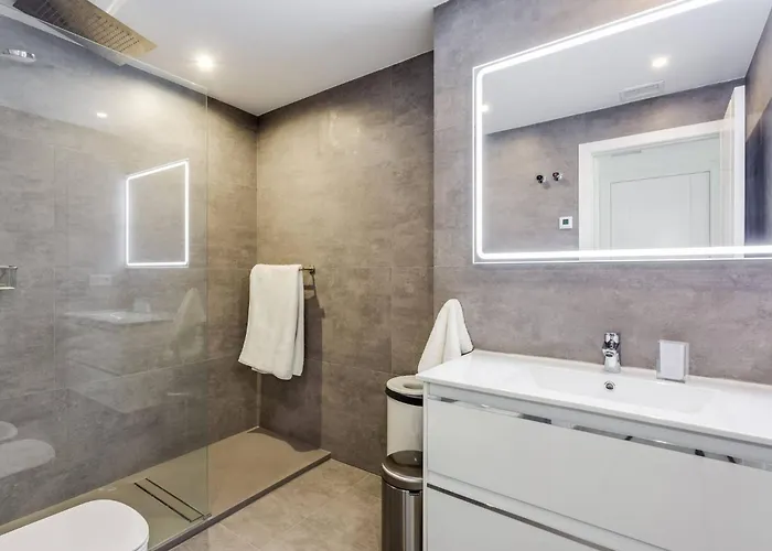 アパート By Riva - Gorgeous 2 Bedroom In Centre Of Puerto Banus
