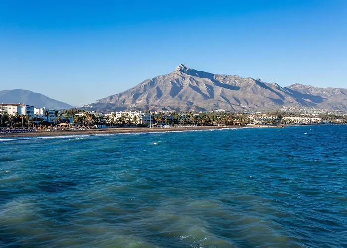 By Riva - Gorgeous 2 Bedroom In Centre Of Puerto Banus アパート