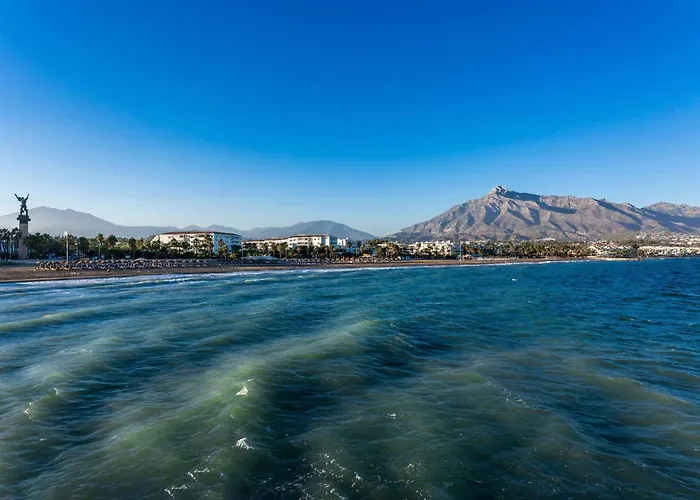 By Riva - Gorgeous 2 Bedroom In Centre Of Puerto Banus Apartment *