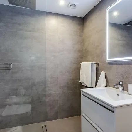 公寓 By Riva - Gorgeous 2 Bedroom In Centre Of Puerto Banus 马尔韦利亚